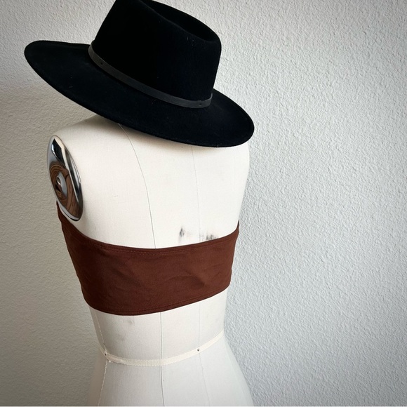 ARITZIA SUNDAY BEST BROWN MULTI-WAY STRAPLESS MINIMALIST CROP TOP - Picture 2 of 4